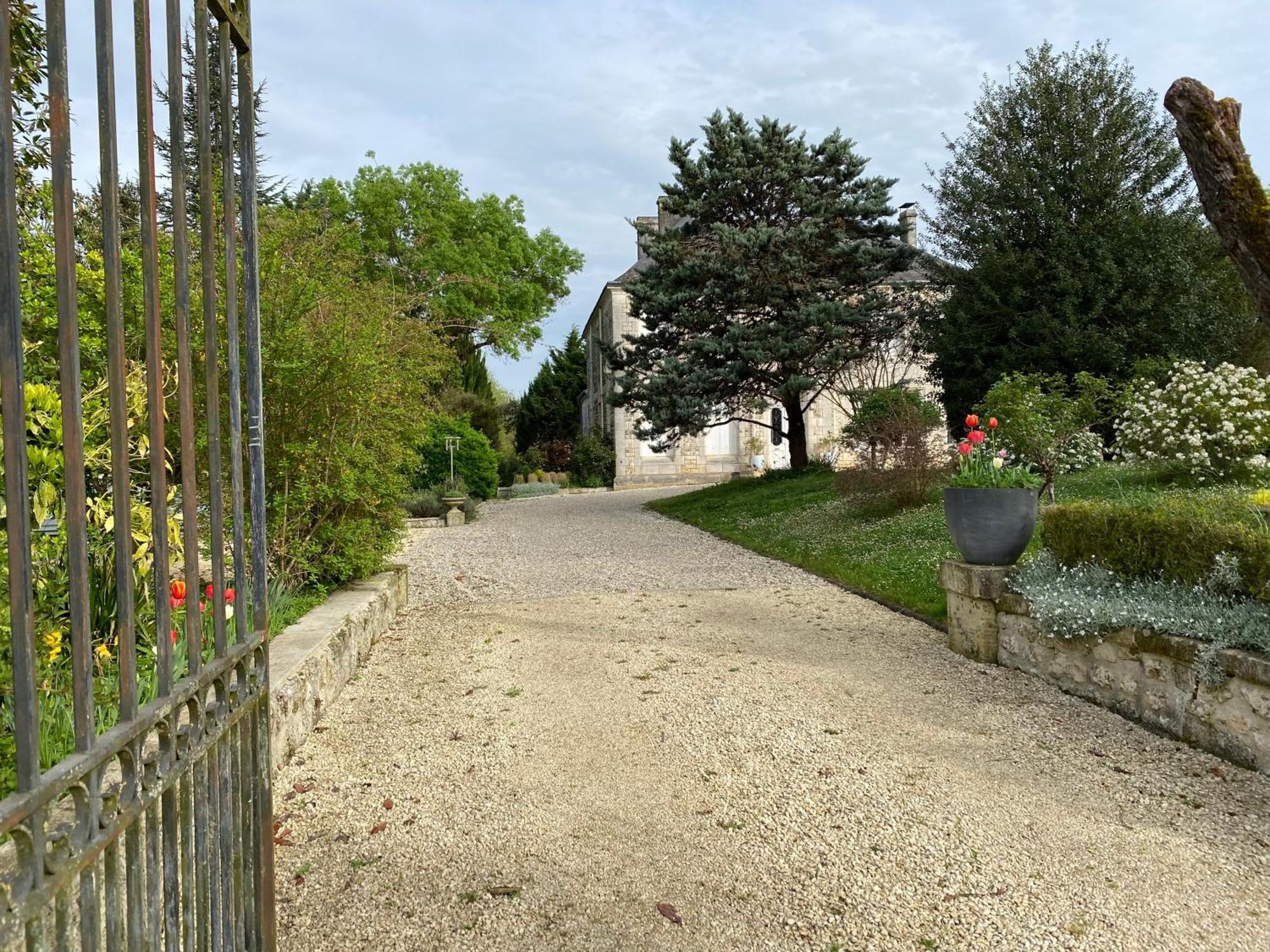 Domaine De La Perthuiserie Saint-Porchaire Esterno foto
